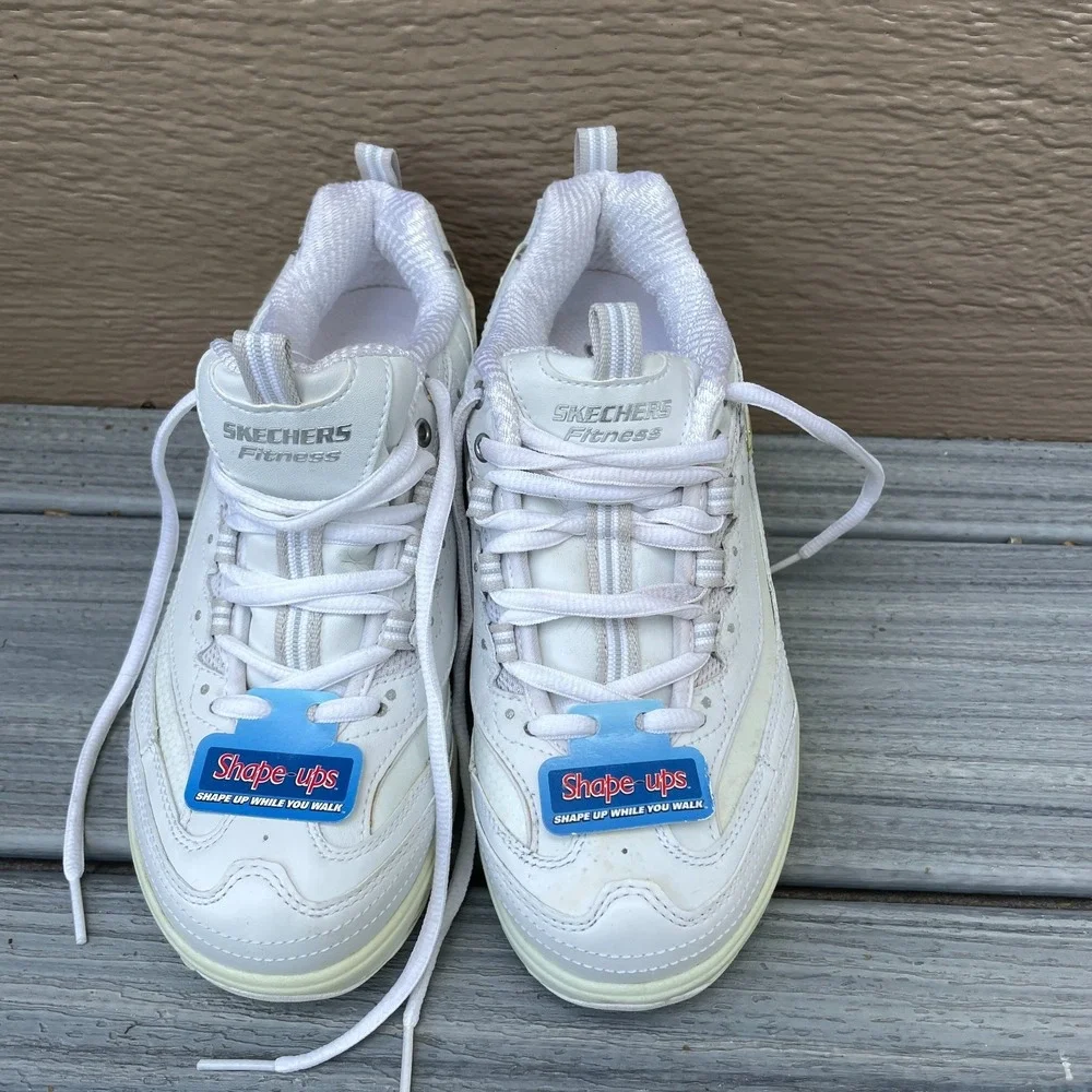 Sketchers Shape Ups Fitness Sneakers Women's Size 6  2009 White NEW No Box  NWOB